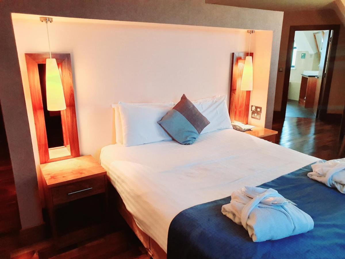 Westgrove Hotel Clane Esterno foto